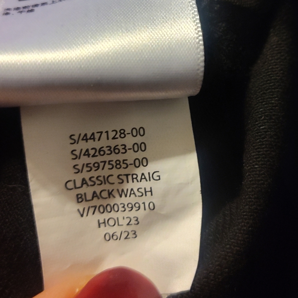 New Gap Jeans Size 10 /30 Black Classic Straight Stretch Mid-Rise 5-pocket Denim - Picture 9 of 11
